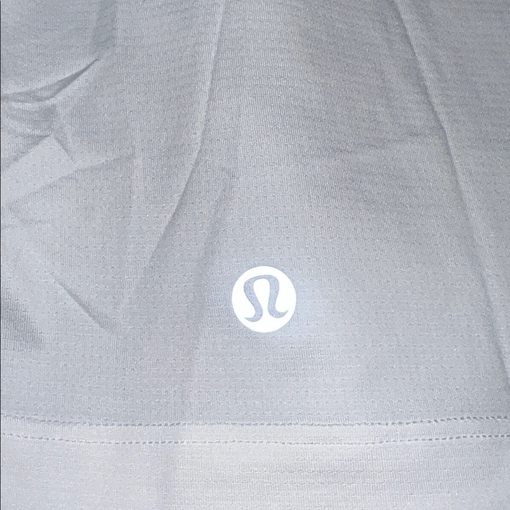 Lululemon Ultralight Waist Length T Shirt Size 6 White - Picture 5 of 7